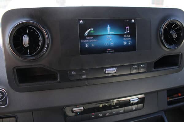 Mercedes-Benz Sprinter 2.1 (COU-399) - Image 10