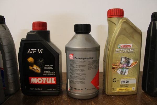 Öljyjä ja jäähdytysnestettä n. 70 L (AA8) - Image 19
