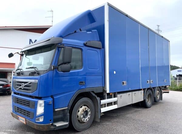 Volvo FM330