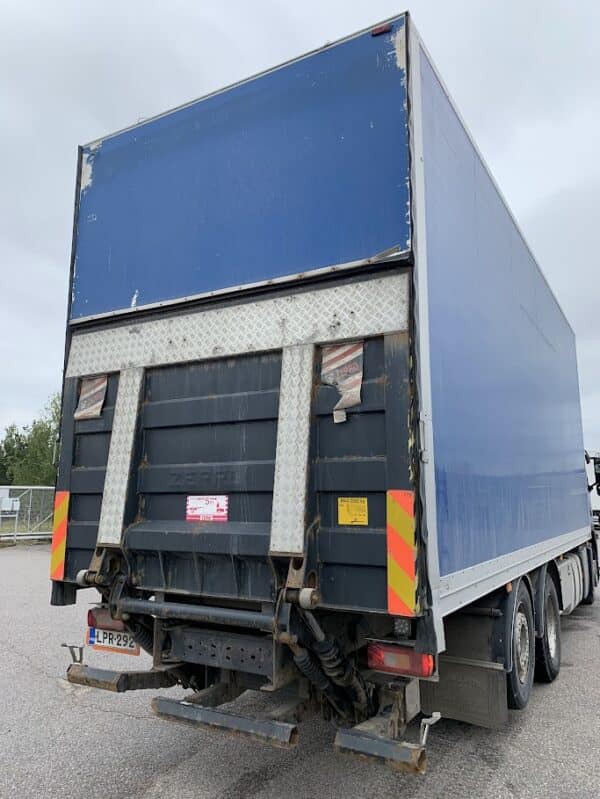 Volvo FM330 - Image 7