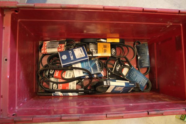 Öljynsuodattimia, hihnoja, raitisilmasuodattimia yms.. (AA16) - Image 12