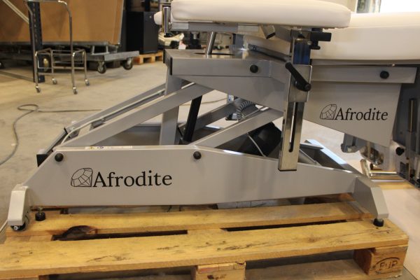 Afrodite A12402 hoitotuoli (S14) - Image 11