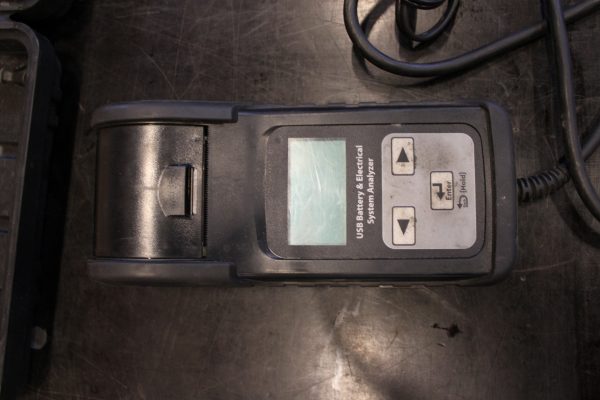 Akkutesteri, akkulaturi ja akun diagnostiikkalaite (TK95) - Image 11