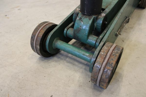 Compac A10T-CG2 paineilmakäyttöinen tunkki ja rengaskärry (TK99) - Image 6
