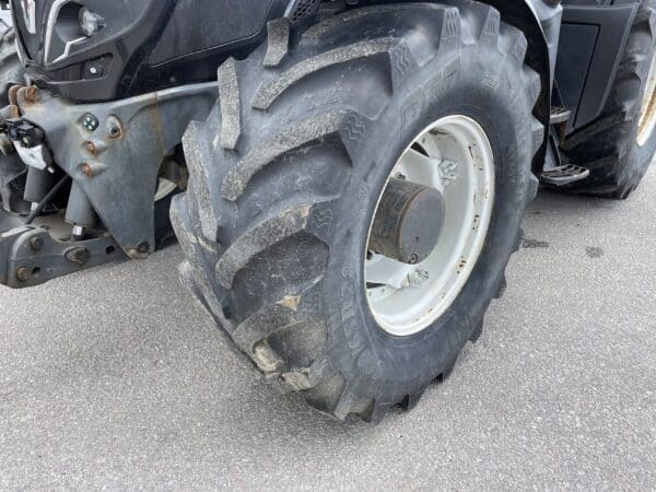 Valtra T234 - Image 8