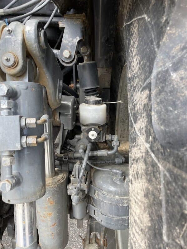 Valtra T234 - Image 16