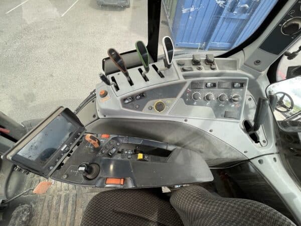 Valtra T234 - Image 19
