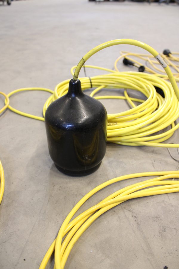 Hyljekarkottimia, testereitä ja työkaluja (SN22) - Image 33