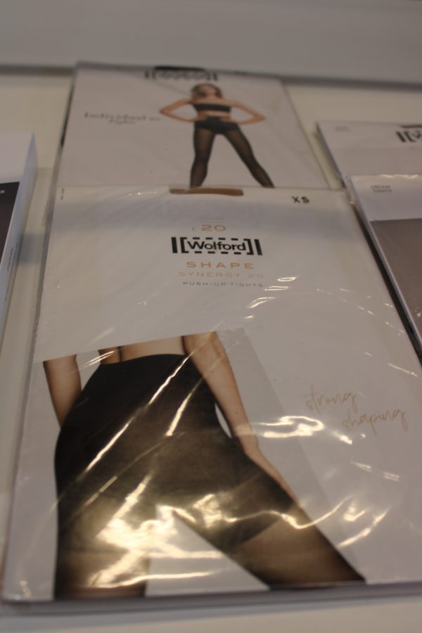 Project AJ117 ja Wolford tuotteita (NI45) - Image 13
