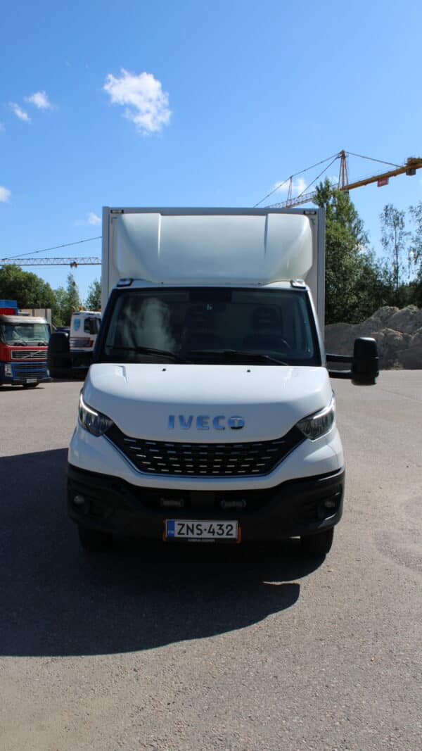 Iveco 50C18 3.0, -21 (ZNS-432) - Image 3