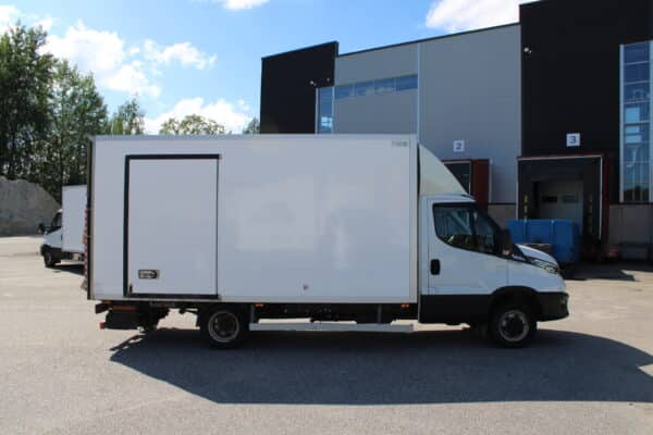 Iveco 50C18 3.0, -21 (ZNS-432) - Image 5