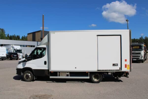 Iveco 50C18 3.0, -21 (ZNS-432) - Image 8