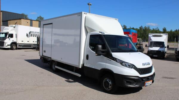 Iveco 50C18 3.0, -21 (ZNS-431)