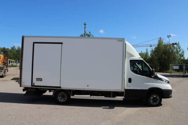 Iveco 50C18 3.0, -21 (ZNS-431) - Image 5