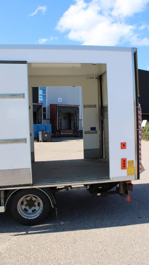 Iveco 50C18 3.0, -21 (ZNS-431) - Image 20