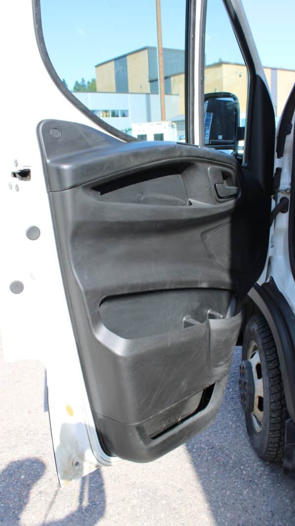 Iveco 50C18 3.0, -21 (ZNS-431) - Image 27