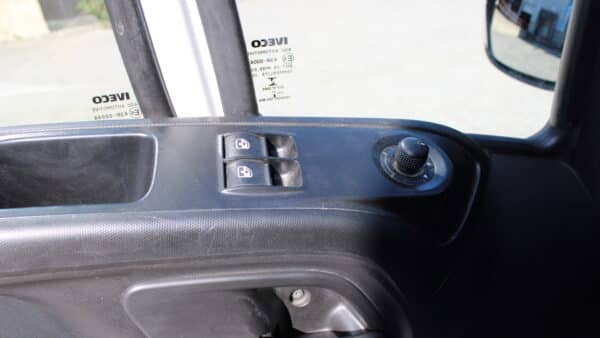 Iveco 50C18 3.0, -21 (ZNS-431) - Image 28