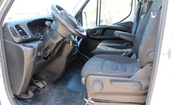 Iveco 50C18 3.0, -21 (ZNS-431) - Image 29
