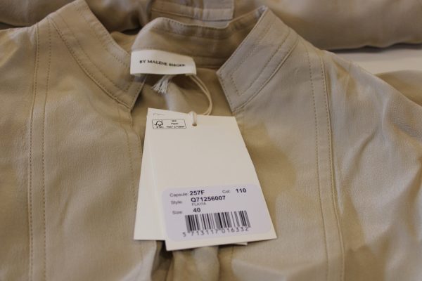 By Malene Birger silkkipaitoja (NI82) - Image 3