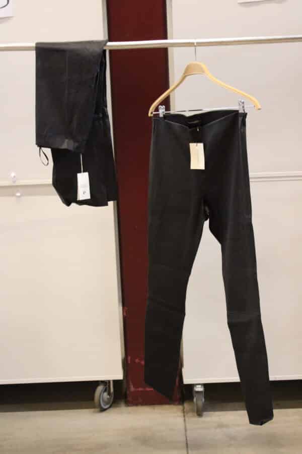 By Malene Birger nahkahousut, koot 44 ja 38 (NI97)